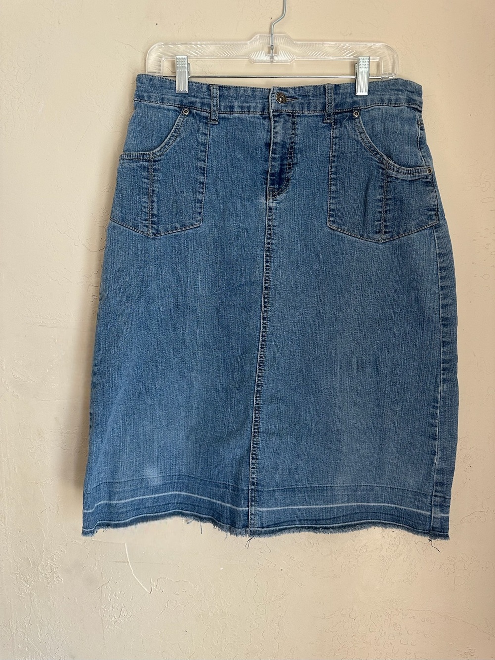 Christopher and Banks Jean Denim Skirt No Splits Size 8